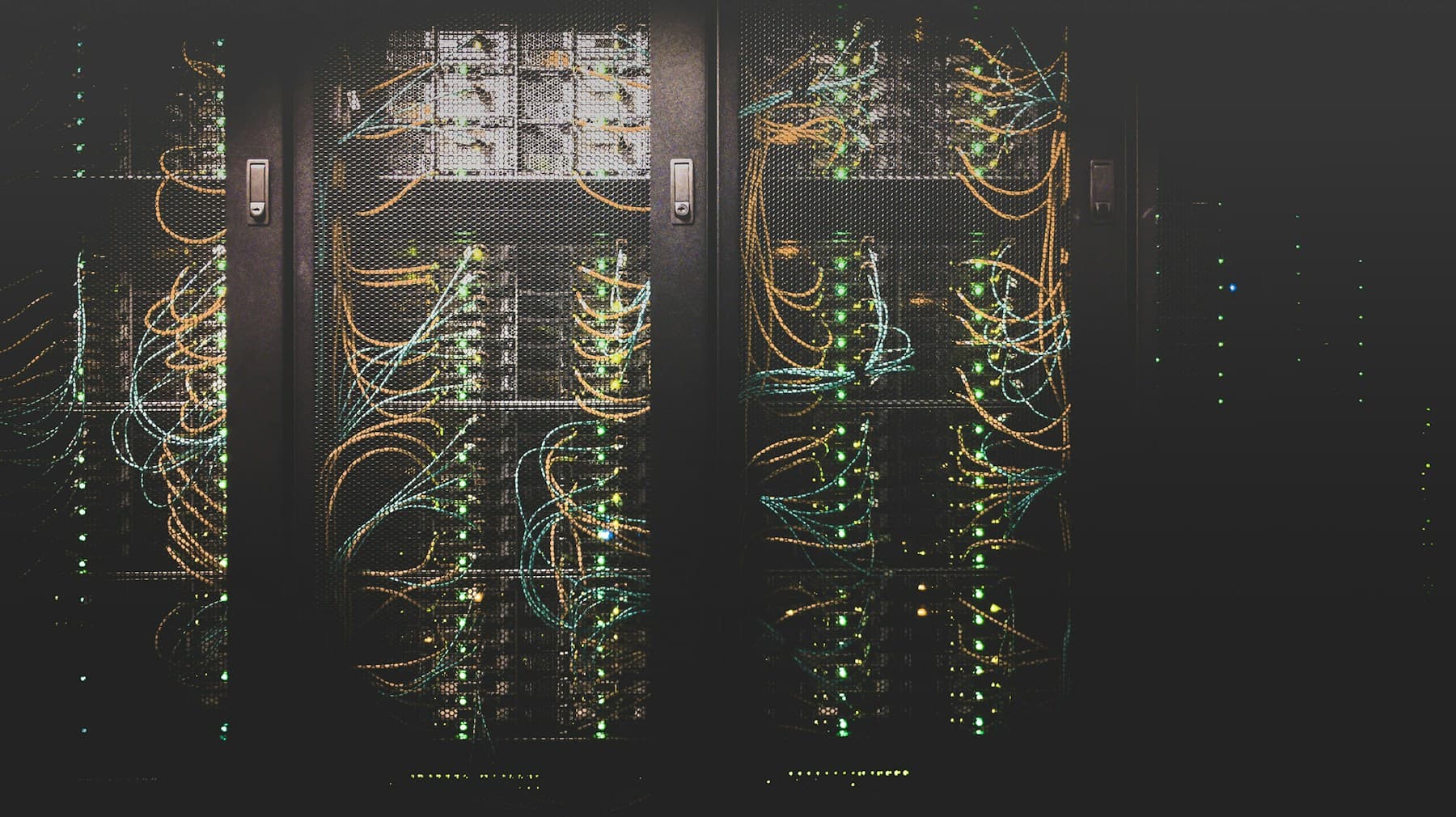 Network infrastructure supporting international messaging routes